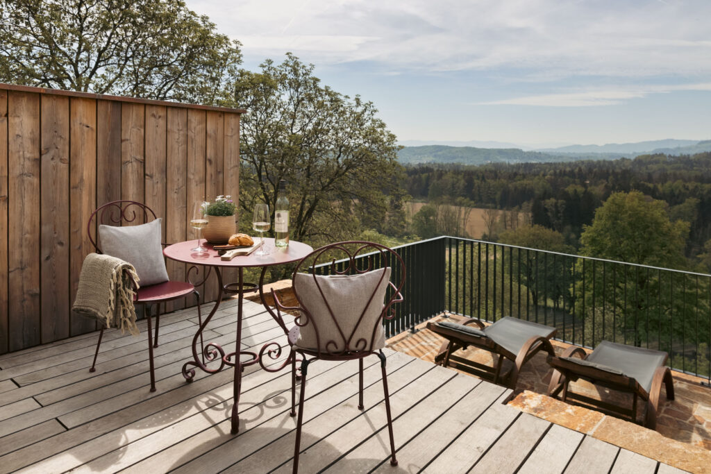 Terrasse mit Sauna beim Haus Rosa